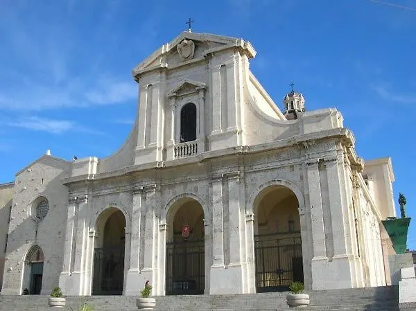 Residenza Bea Villa Flumini di Quartu 0*,